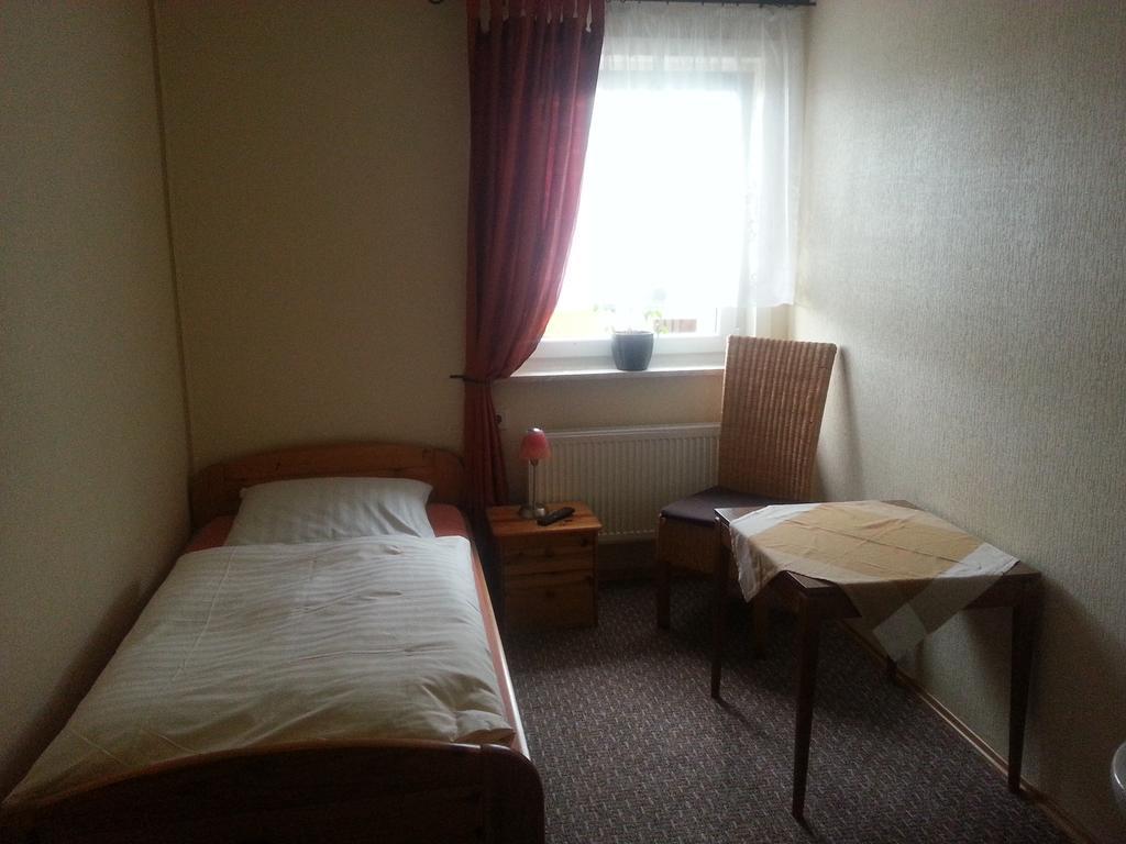 Hotel Deutsches Haus Francop Amburgo Esterno foto