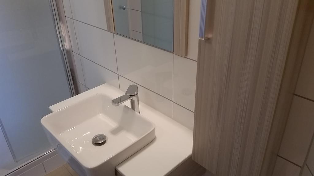 Hotel Deutsches Haus Francop Amburgo Esterno foto