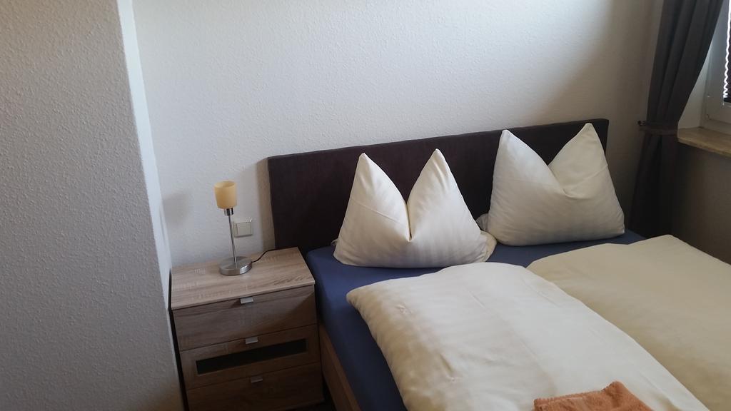 Hotel Deutsches Haus Francop Amburgo Esterno foto
