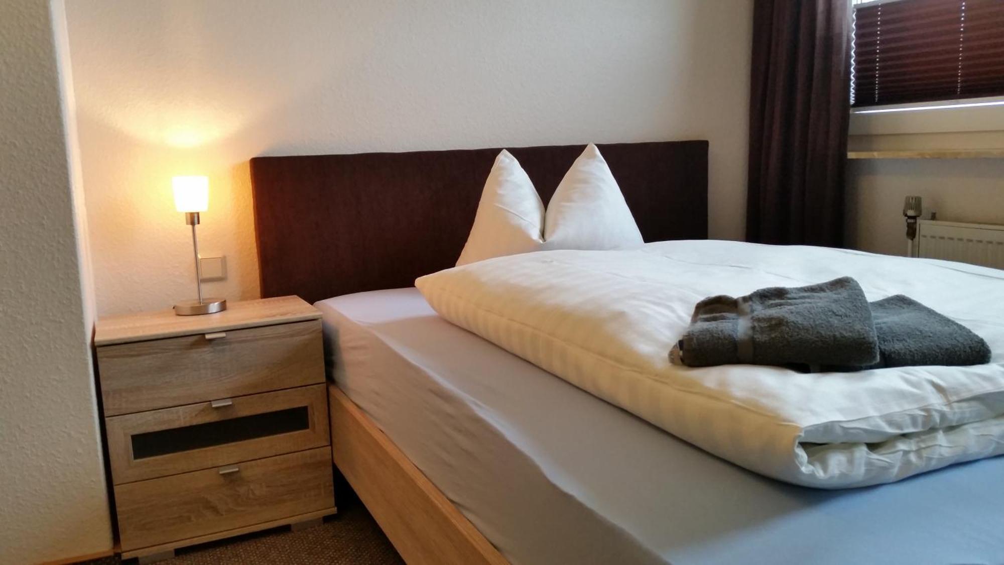 Hotel Deutsches Haus Francop Amburgo Esterno foto