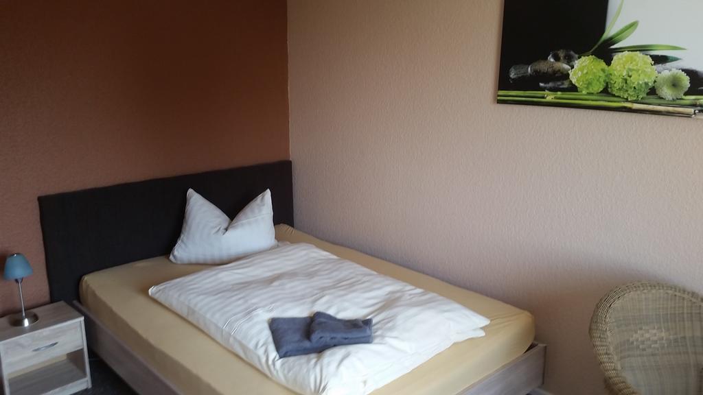 Hotel Deutsches Haus Francop Amburgo Esterno foto