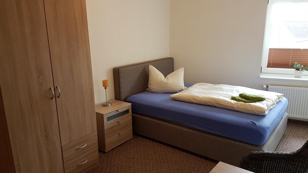 Hotel Deutsches Haus Francop Amburgo Esterno foto